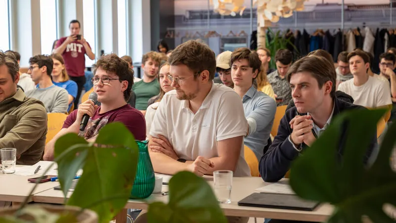 Matteo Rosoli as jury member at START Hackathon Vienna